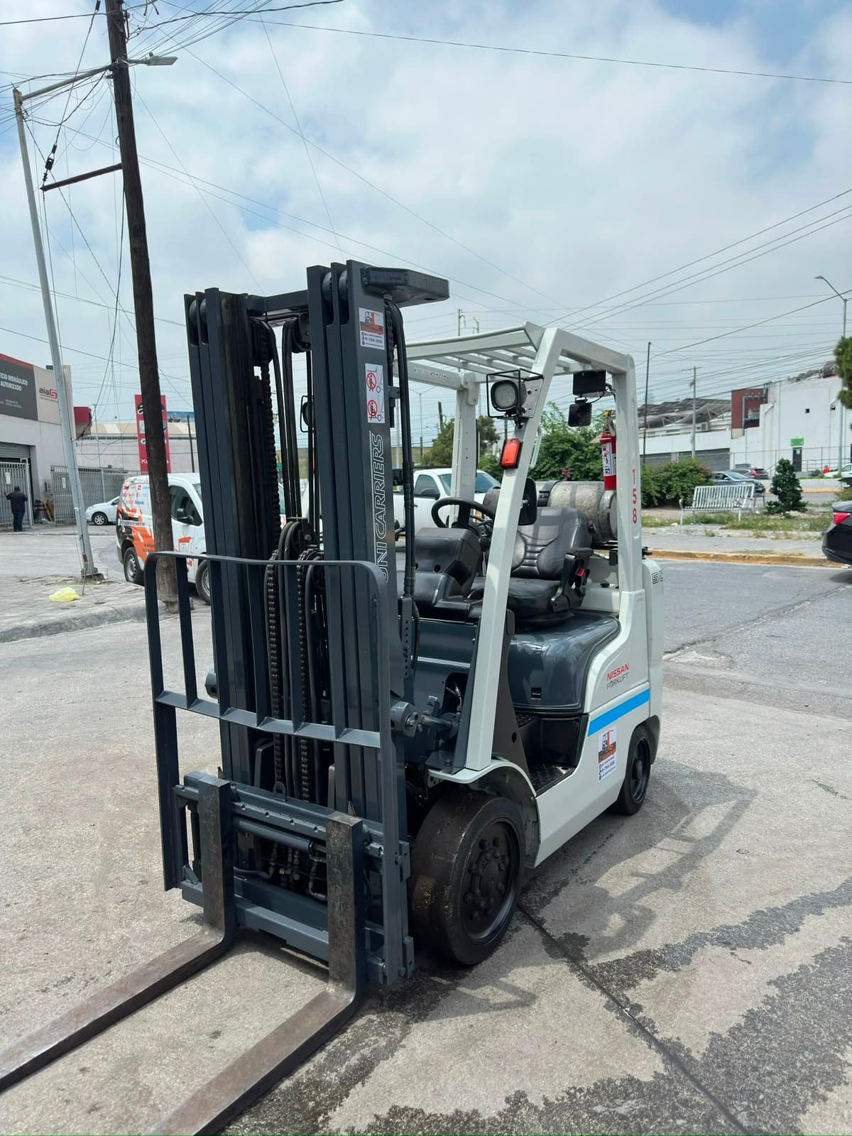 Montacargas Nissan Forklift miniatura 2