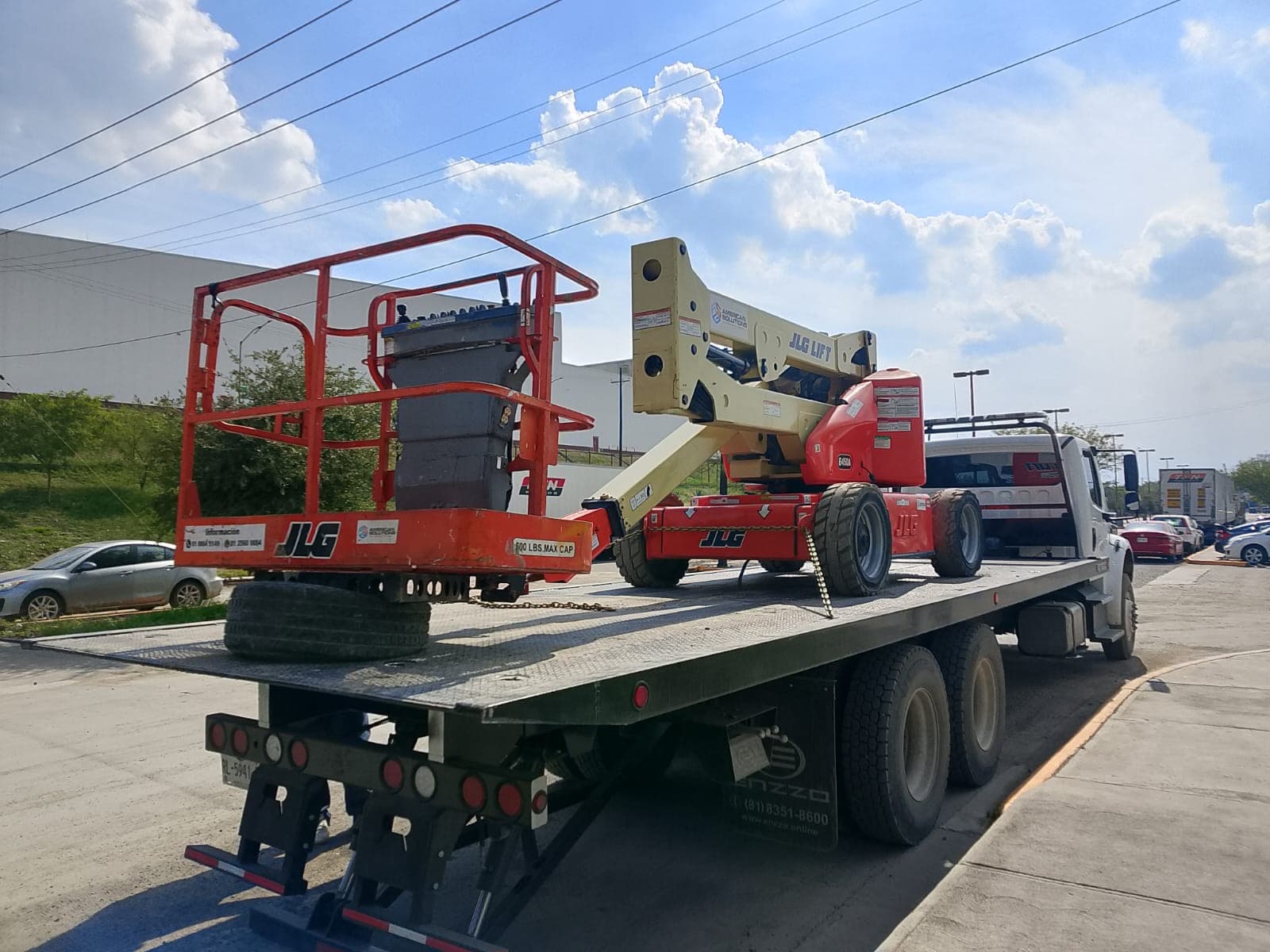 Plataforma articulada JLG E450AJ miniatura 2