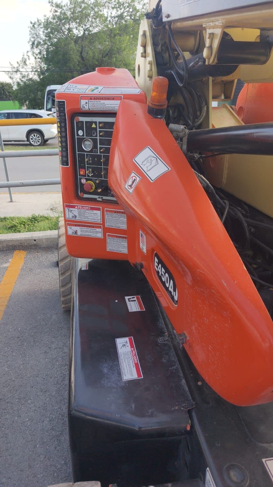 Plataforma articulada JLG E450AJ miniatura 5