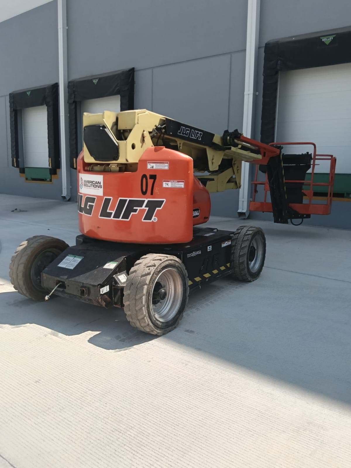 Plataforma articulada JLG E450AJ miniatura 7
