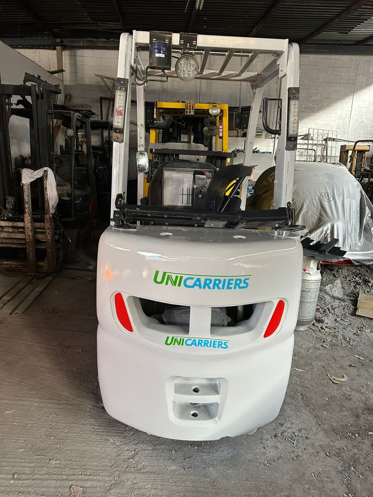 Montacargas UniCarriers 50 miniatura 2