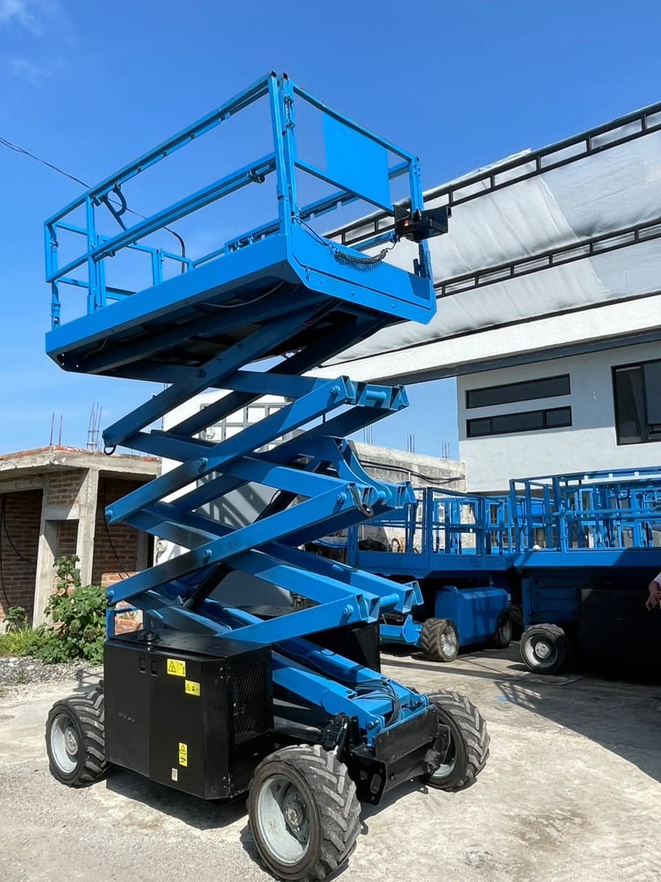 Plataforma de tijera (Diesel) miniatura 8