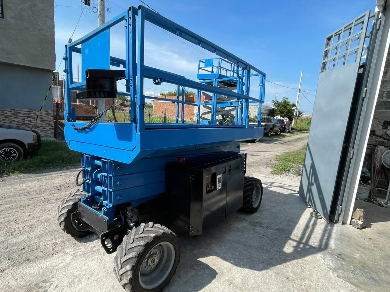 Plataforma de tijera (Diesel) miniatura 4